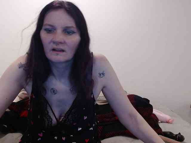 hotmodel1984 webcam