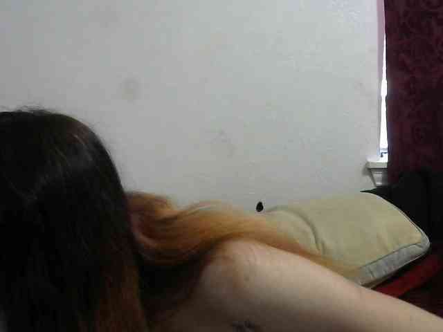 hotmodel1984 webcam