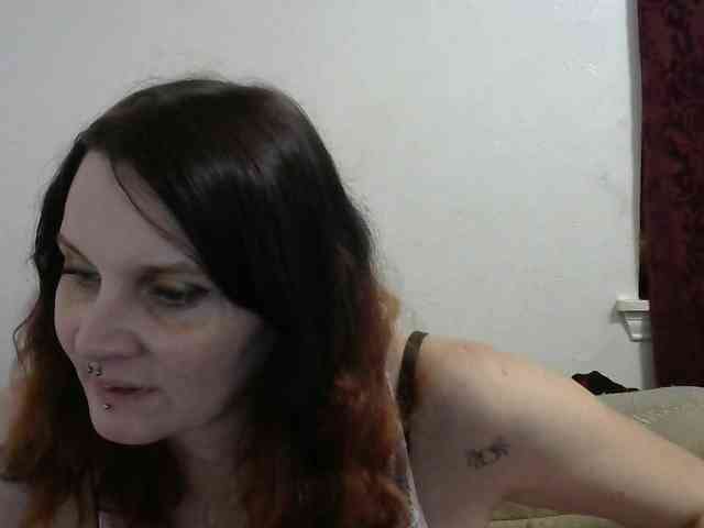hotmodel1984 webcam