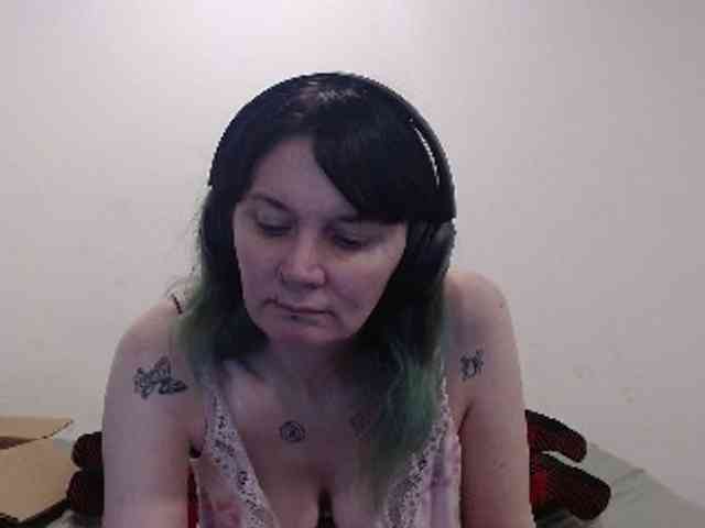 hotmodel1984 Live Webcam on BongaCams