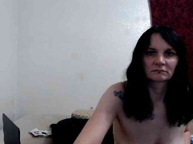 hotmodel1984 webcam