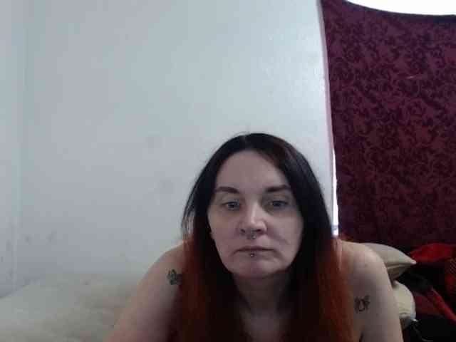 hotmodel1984 webcam