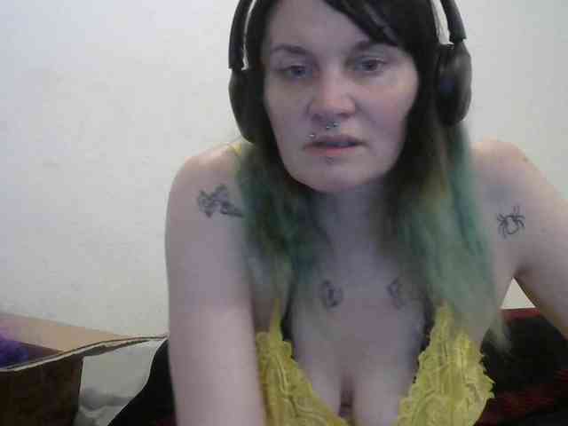 hotmodel1984 webcam