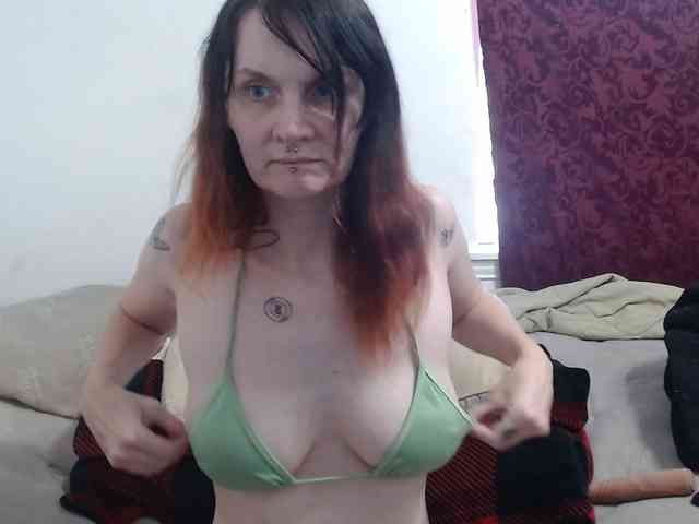 hotmodel1984 webcam