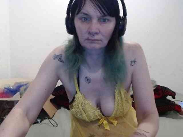 hotmodel1984 webcam