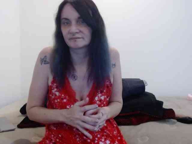 hotmodel1984 webcam