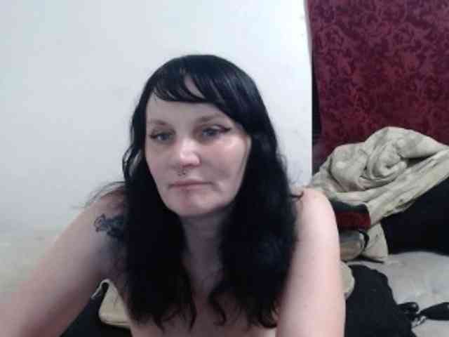 hotmodel1984 webcam