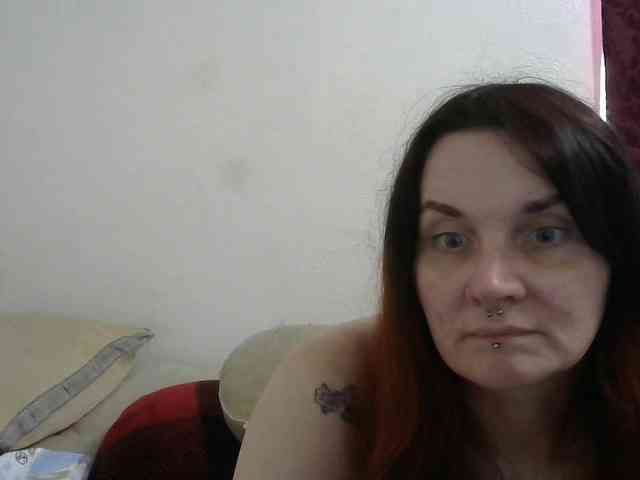 hotmodel1984 webcam