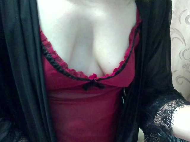 monitasofa's BongaCams show and profile