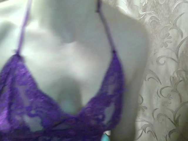 monitasofa's BongaCams show and profile