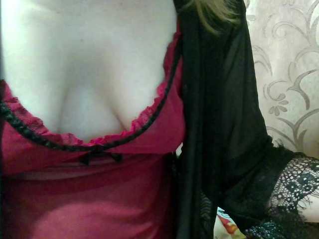 monitasofa's BongaCams show and profile