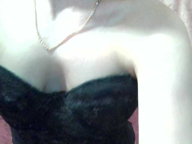 monitasofa's BongaCams show and profile