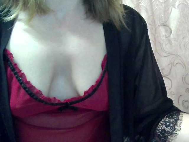 monitasofa's BongaCams show and profile