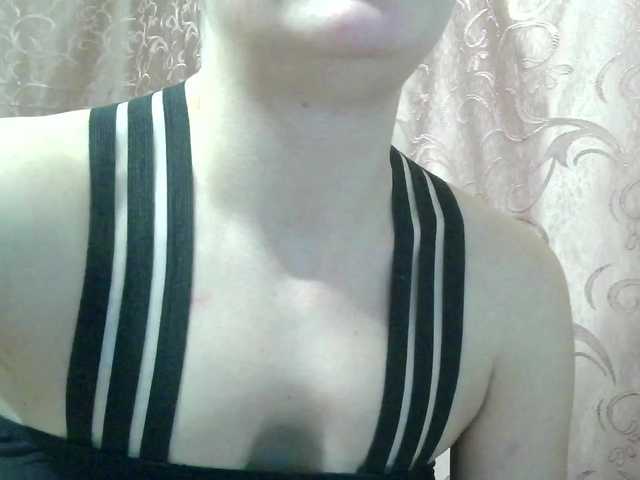 monitasofa's BongaCams show and profile