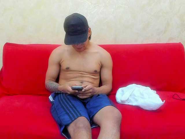 Swinger-Party's BongaCams show and profile