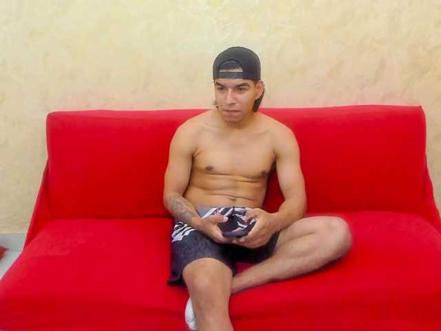 Swinger-Party's BongaCams show and profile