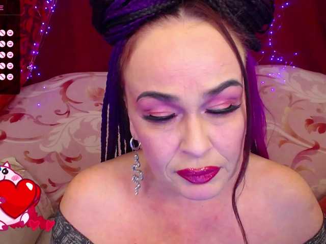 ladyzlata's BongaCams show and profile