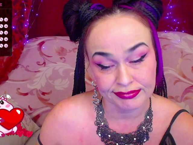 ladyzlata's BongaCams show and profile