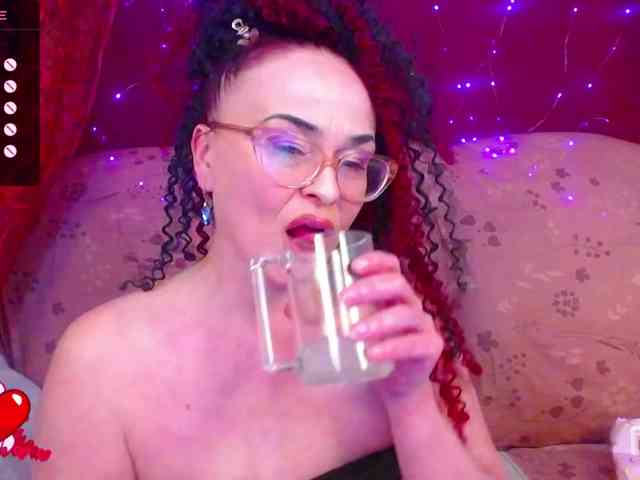 hotzlata webcam