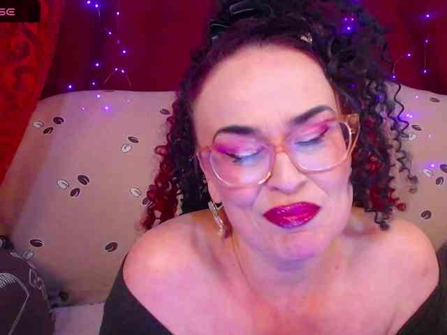 hotzlata webcam