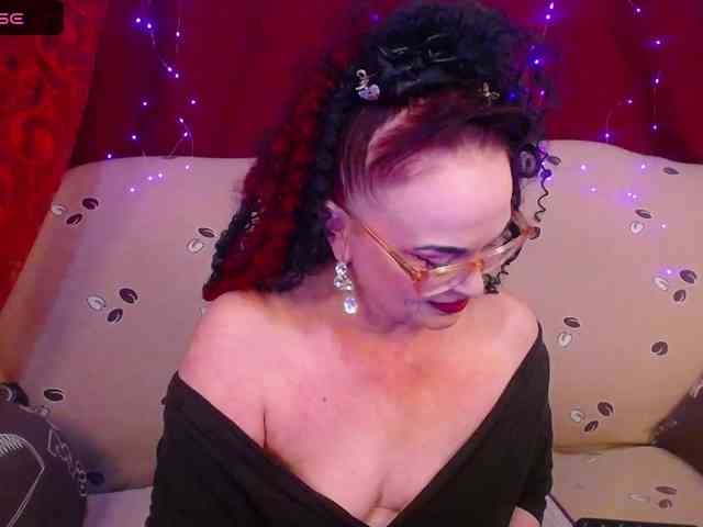 hotzlata webcam