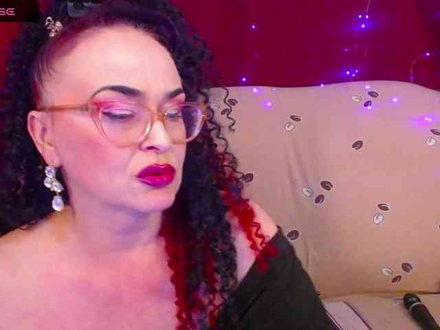 hotzlata webcam