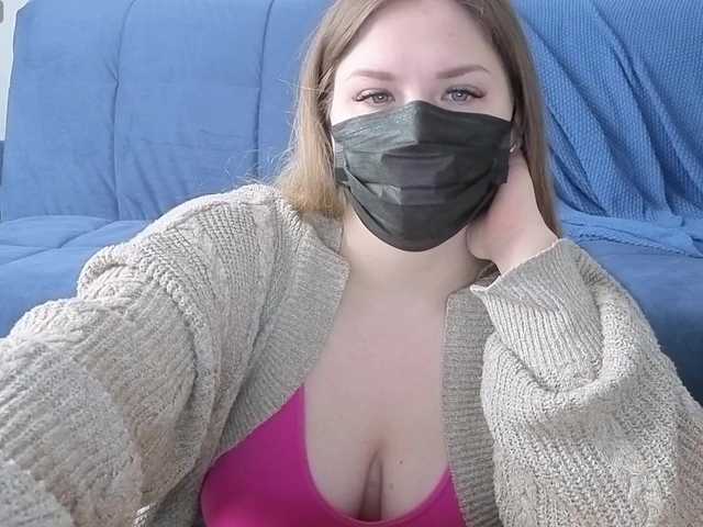 Milaa1998's BongaCams show and profile