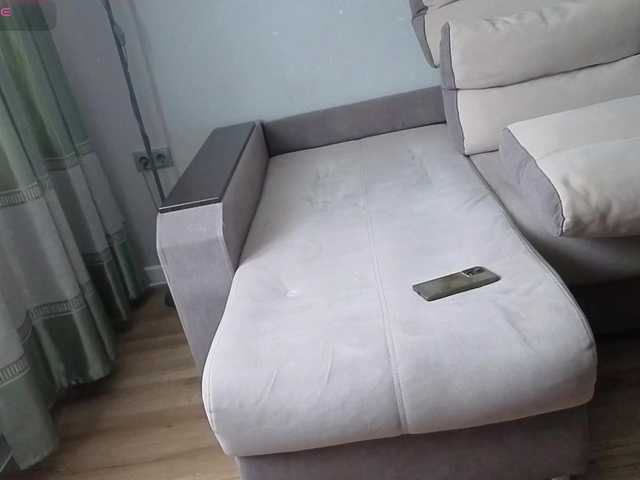 Milaa1998's BongaCams show and profile