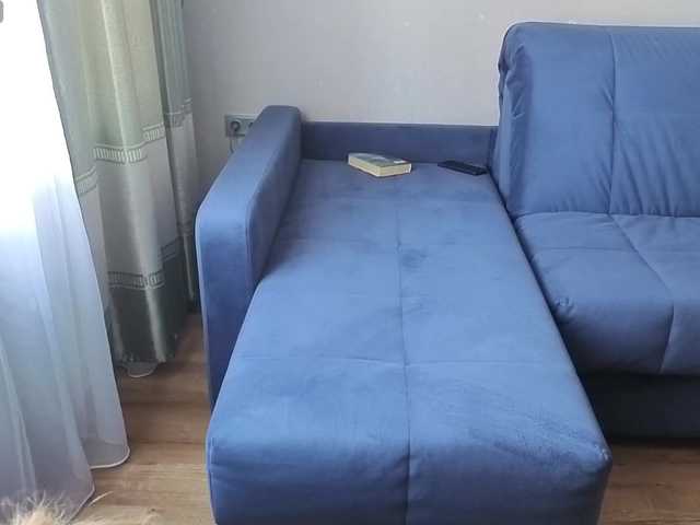 Milaa1998's BongaCams show and profile