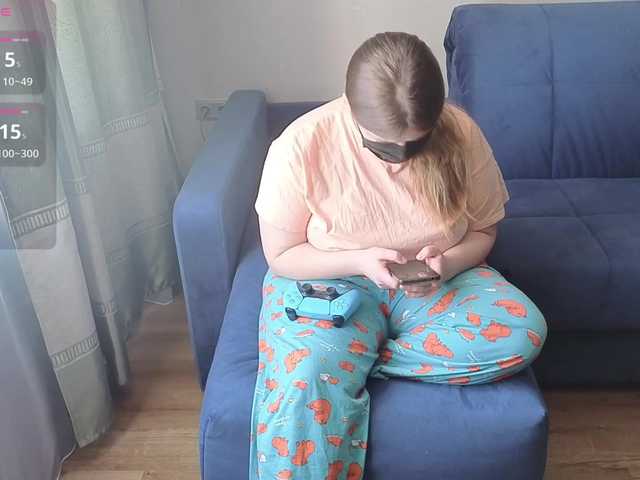 Milaa1998's BongaCams show and profile