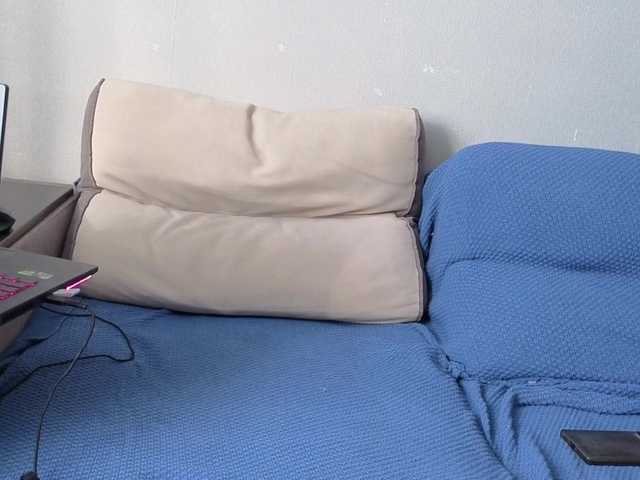 Milaa1998's BongaCams show and profile