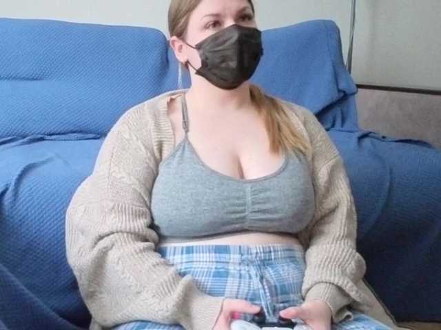 Milaa1998's BongaCams show and profile