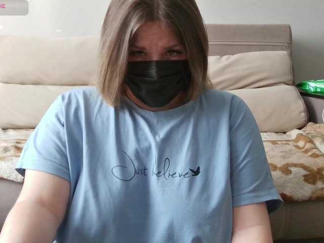 Milaa1998's BongaCams show and profile