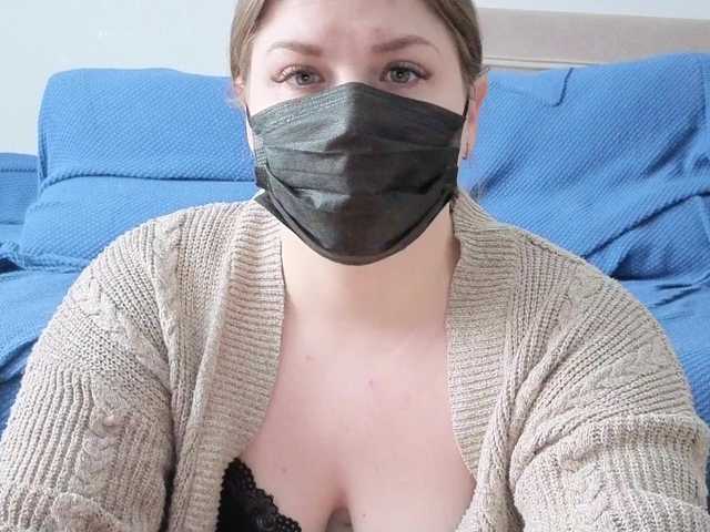 Milaa1998's BongaCams show and profile