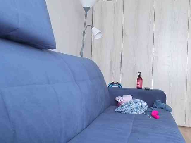 Milaa1998 Live Webcam on BongaCams