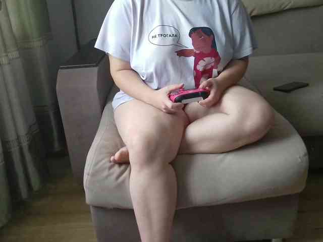 Milaa1998 webcam