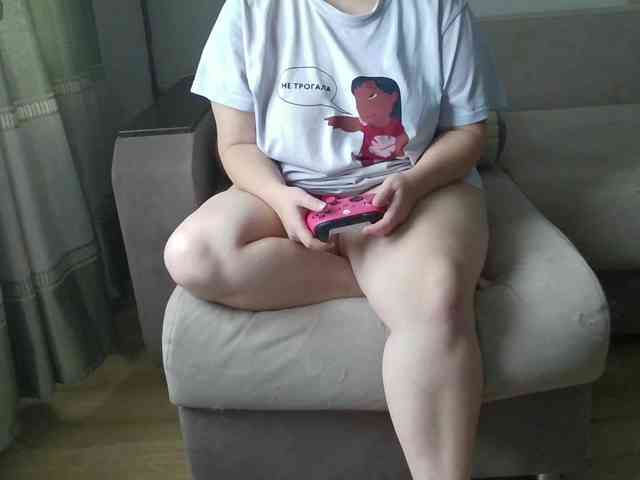 Milaa1998 webcam