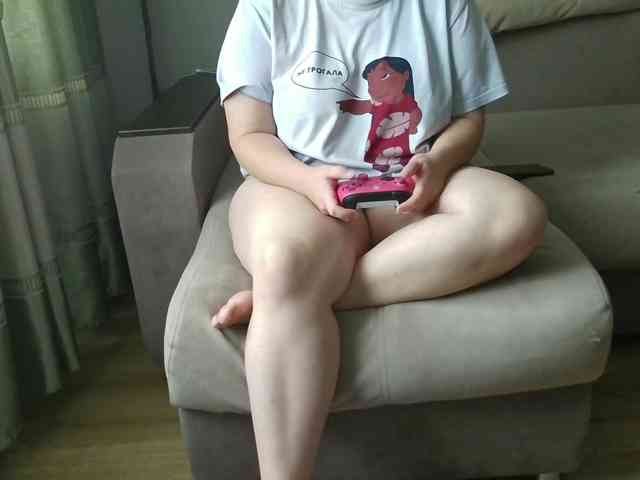 Milaa1998 webcam