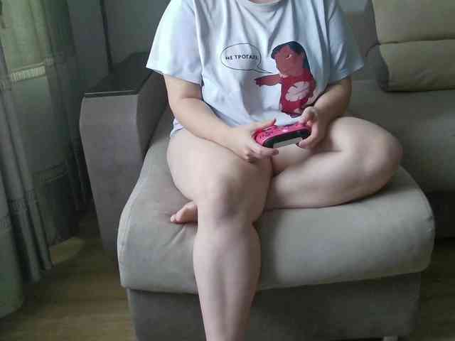 Milaa1998 webcam