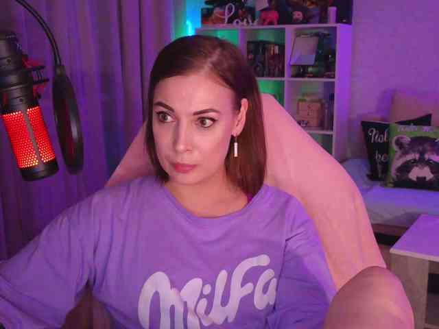 LadyLLS webcam