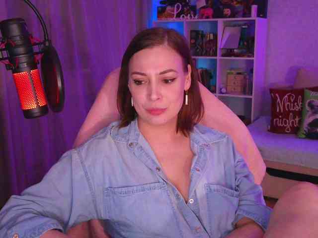 LadyLLS webcam