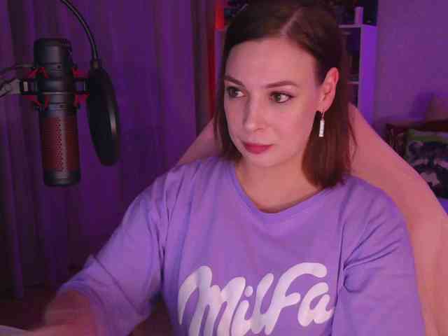LadyLLS webcam