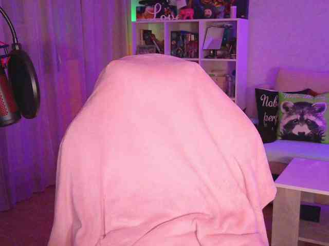 LadyLLS webcam