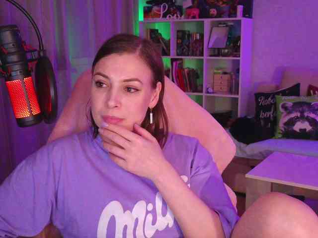 LadyLLS webcam