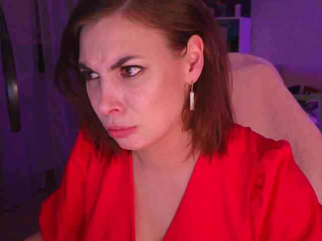 LadyLLS webcam