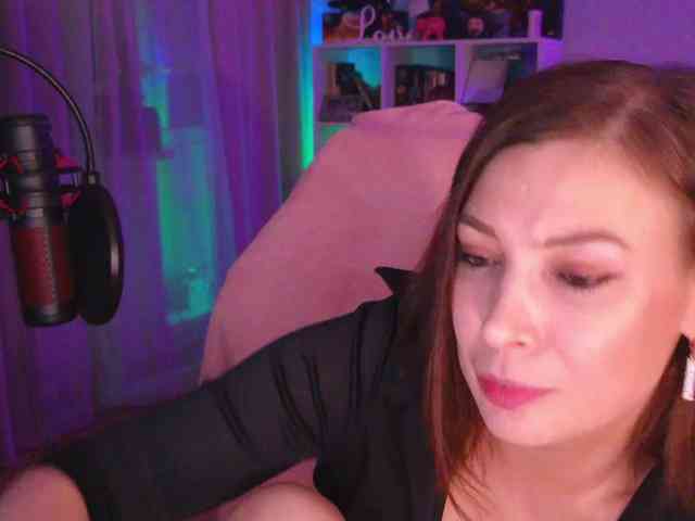 LadyLLS webcam