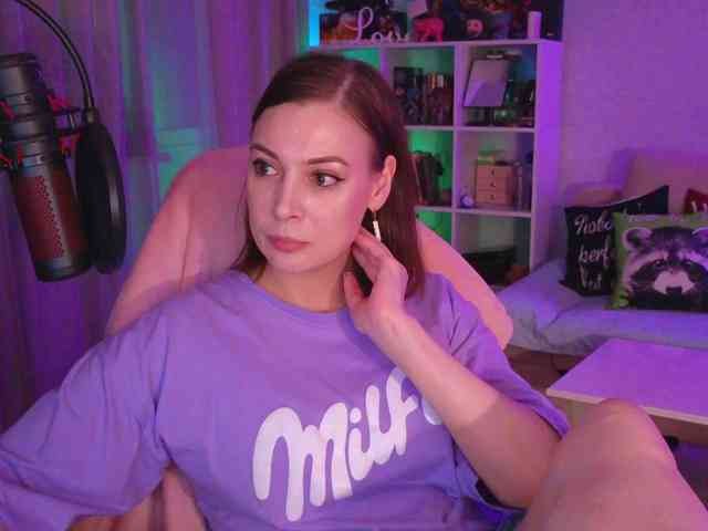 LadyLLS webcam