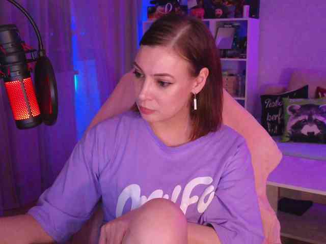 LadyLLS webcam