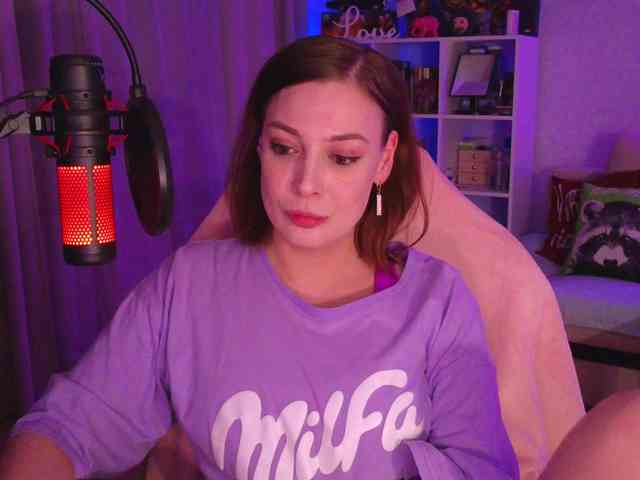 LadyLLS webcam
