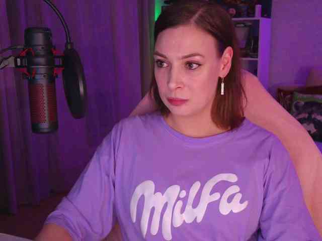 LadyLLS webcam